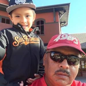 Meet your Posher, Luis